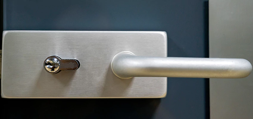 Change Patio Door Locks in Redding, California